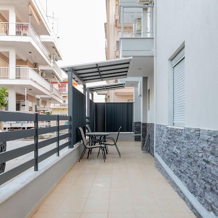 Sithoniars Luxury Ground Floor Apartment With Private Garden Neos Marmaras Esterno foto