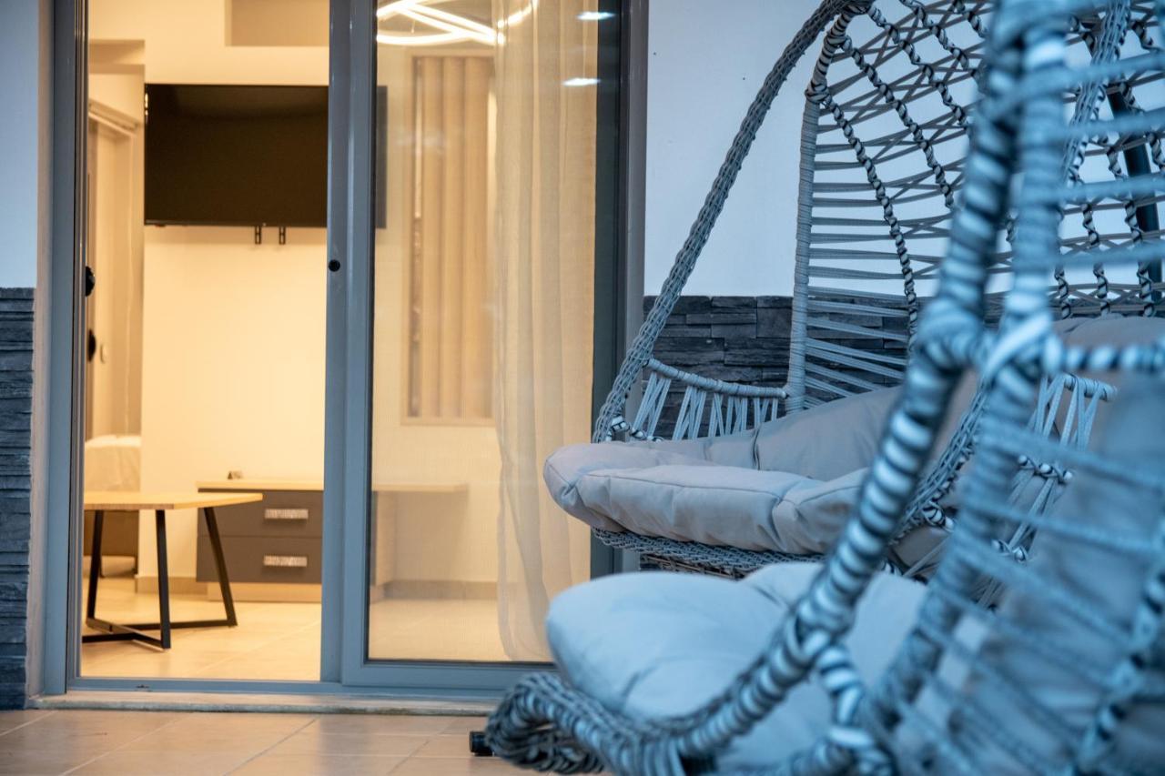 Sithoniars Luxury Ground Floor Apartment With Private Garden Neos Marmaras Esterno foto