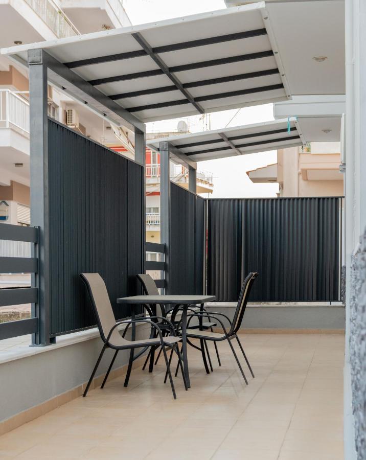 Sithoniars Luxury Ground Floor Apartment With Private Garden Neos Marmaras Esterno foto