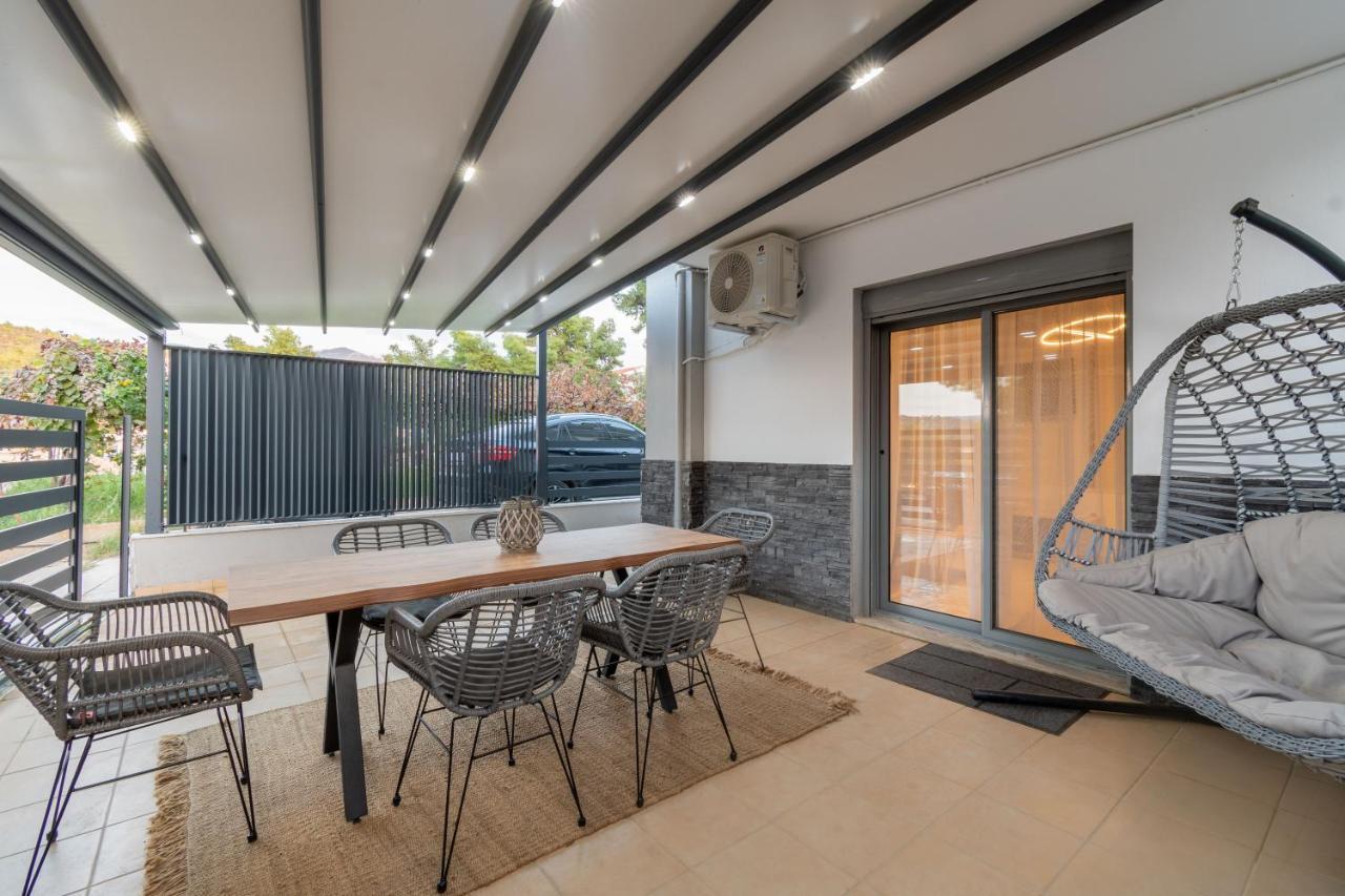 Sithoniars Luxury Ground Floor Apartment With Private Garden Neos Marmaras Esterno foto
